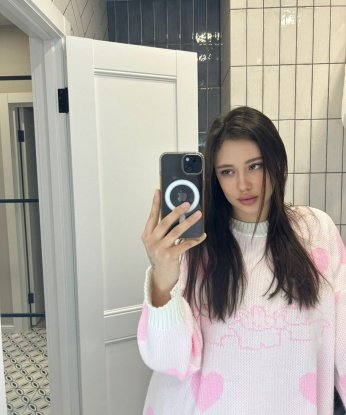 Жду тебя, милый!🌹
Я красивая и опытная индивидуалка из Москвы, и готова познакомиться с тобой.🌇 Я открыта для новых знакомств и интимных приключений. У меня есть много талантов, и я готова сделать все для того, чтобы ты ощутил настоящее удовольствие. 💋
Мои услуги включают классический секс, оральный секс, эротический массаж и многое другое. Я также готова воплотить в жизнь твои самые сокровенные фантазии.💦
Все мои фото настоящие, и я гарантирую конфиденциальность. У меня есть положительные отзывы, которые только подтверждают мою нежность и профессионализм. 💫
Если ты ищешь уникальные эмоции и незабываемые встречи, то ты нашел то, что искал. Жду твоего звонка! 📞 Александрушка